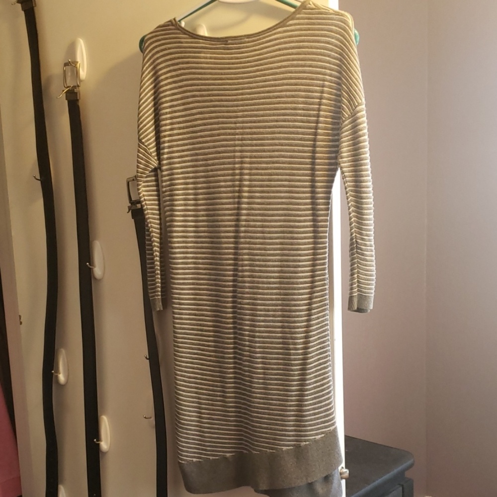 Sweater/tunic - Picture 2 of 3